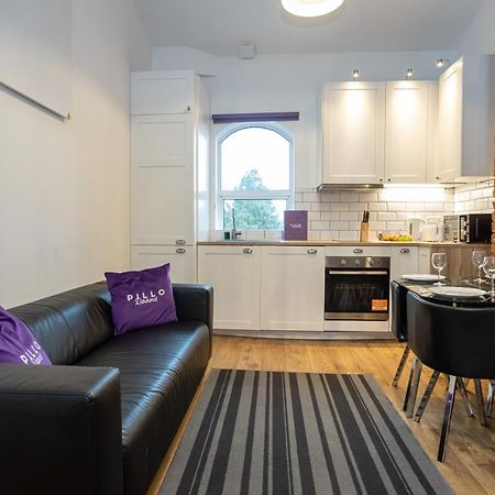 Pillo Rooms Serviced Apartments - Salford Манчестер Экстерьер фото