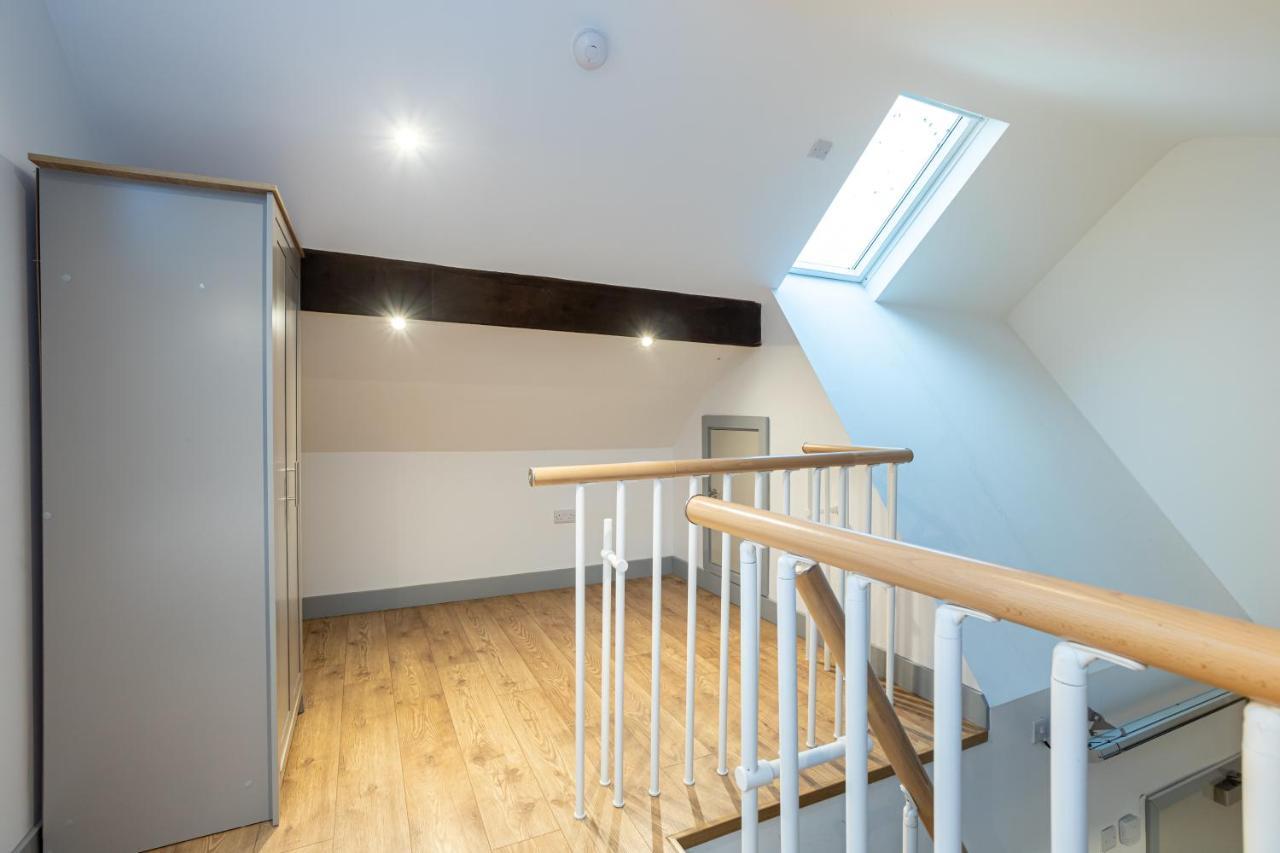Pillo Rooms Serviced Apartments - Salford Манчестер Экстерьер фото