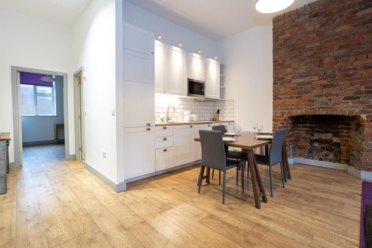 Pillo Rooms Serviced Apartments - Salford Манчестер Экстерьер фото