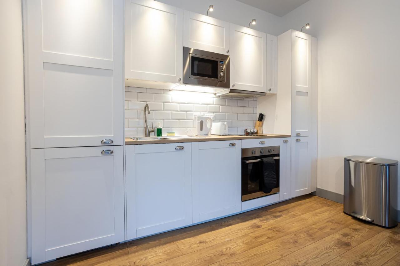 Pillo Rooms Serviced Apartments - Salford Манчестер Экстерьер фото