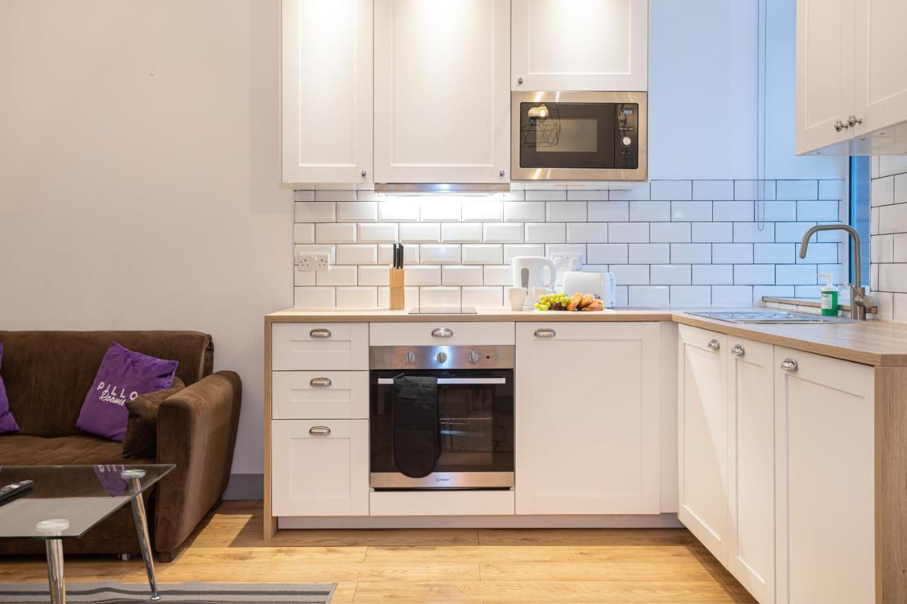 Pillo Rooms Serviced Apartments - Salford Манчестер Экстерьер фото