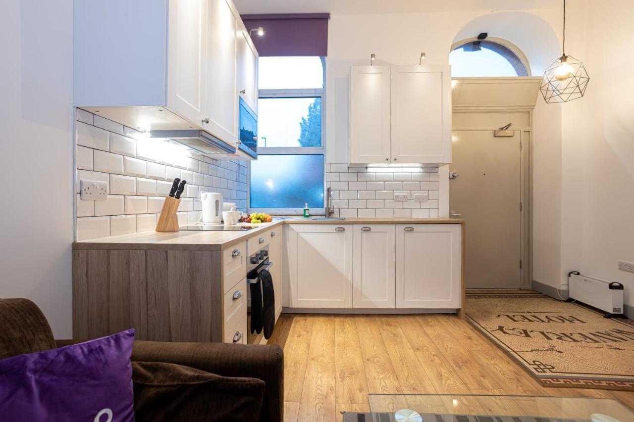 Pillo Rooms Serviced Apartments - Salford Манчестер Экстерьер фото