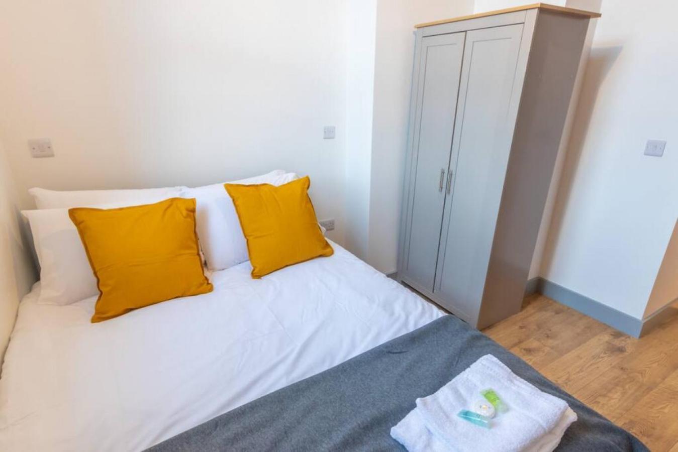 Pillo Rooms Serviced Apartments - Salford Манчестер Экстерьер фото